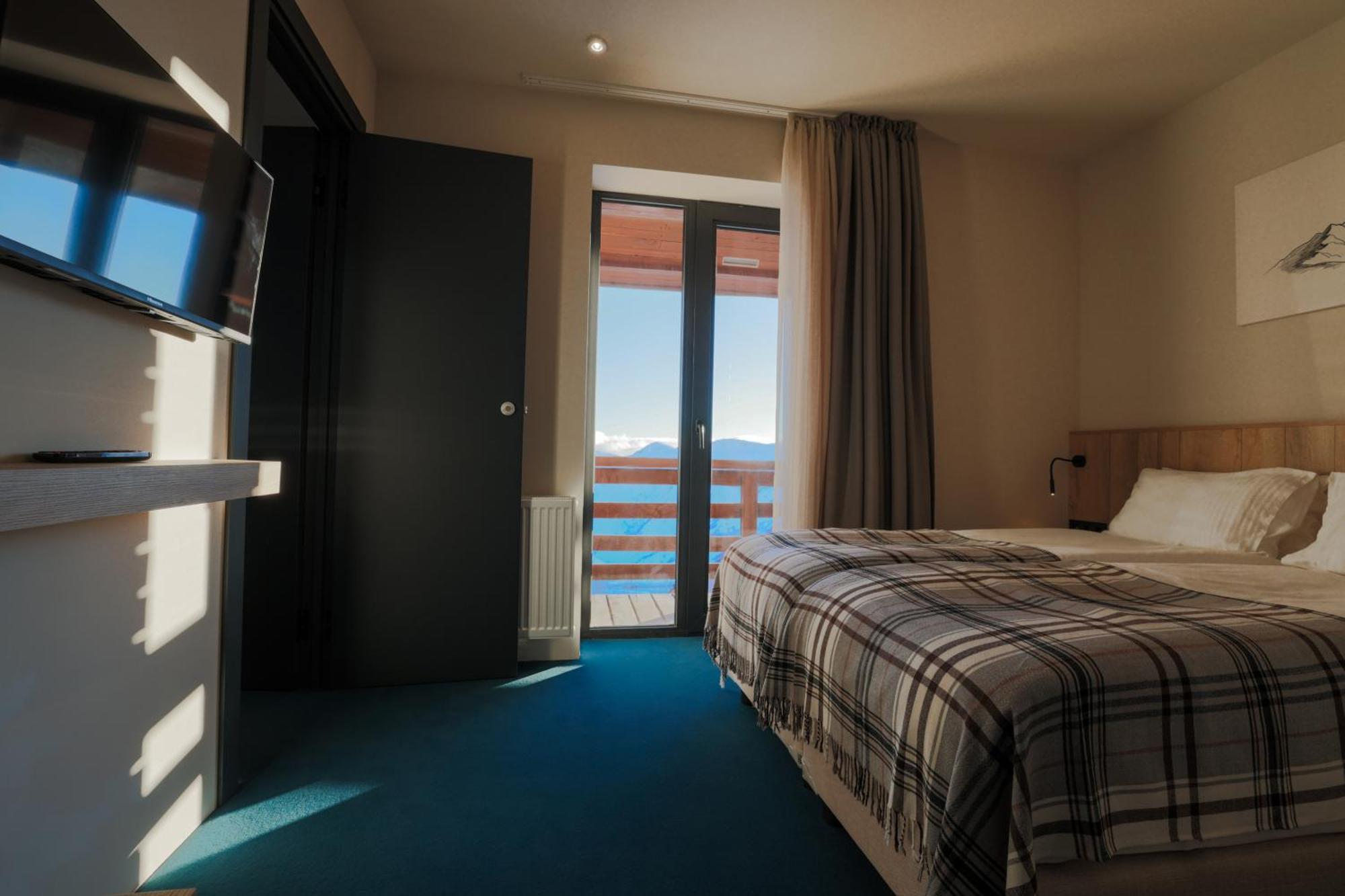 Alpina Hotel Gudauri Esterno foto