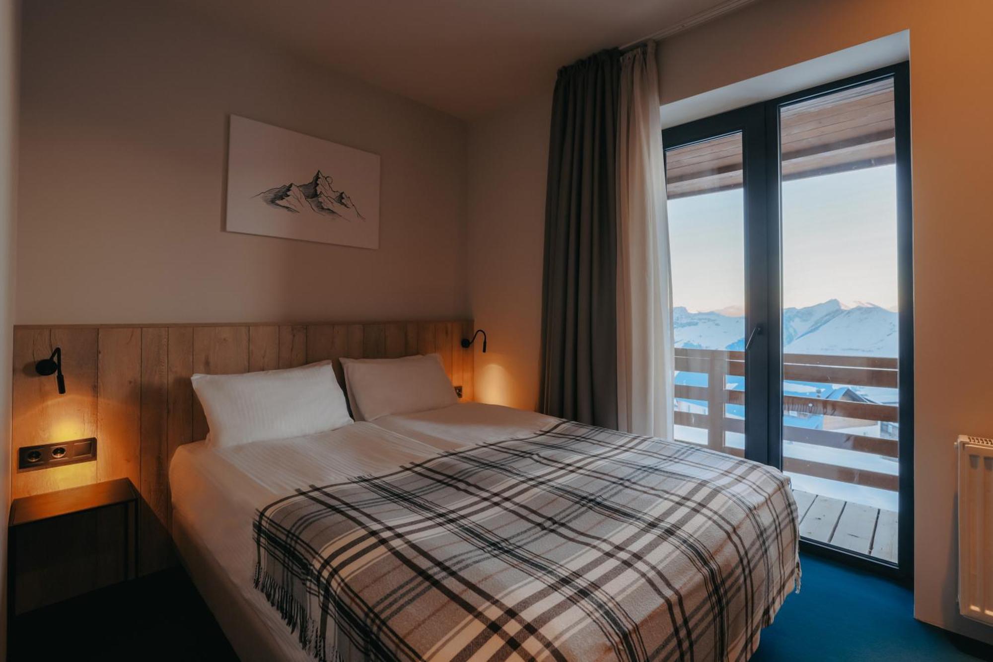 Alpina Hotel Gudauri Esterno foto
